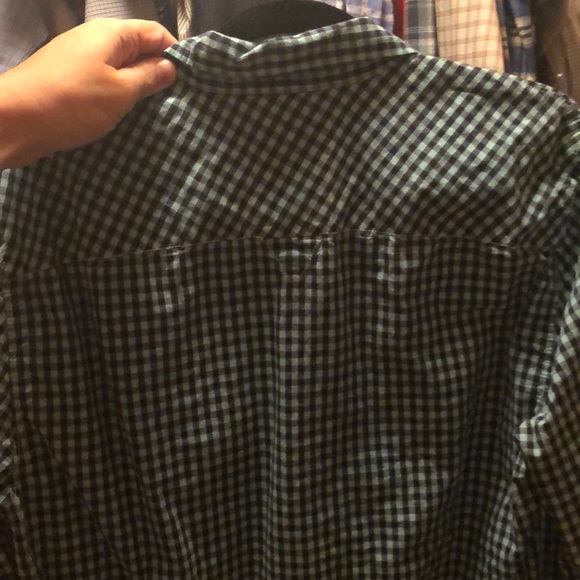 Guess button down shirt - Picture 4 of 4